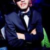  ,   Den, 32 ,   