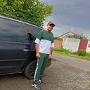  ,   Artem, 40 ,  