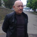  ,   Viktor, 61 ,  