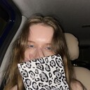 ,   Maria, 21 ,   ,   