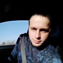  ,   Viktor, 32 ,   c 