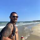  ,   Viktor, 28 ,   ,   