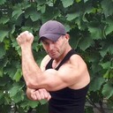  ,   Gia, 42 ,   ,   