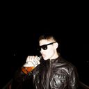  ,   Nyko, 33 ,  