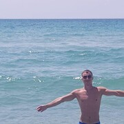  ,   Andrei, 34 ,   c 