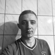  ,  Viktor, 23