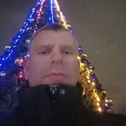  ,   Viktor, 42 ,   c 
