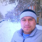  ,  Mukhriddin, 33