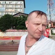  ,  Denis, 44