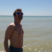  ,  ALEX, 47