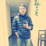  ,  Esteban, 33