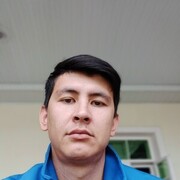  ,  Oybek, 32
