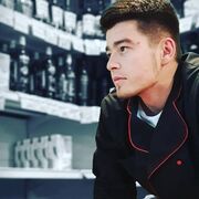  ,  Alex, 25
