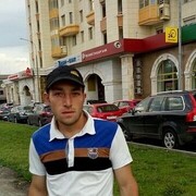  ,  Ashot, 32