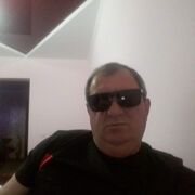  ,  Gia, 64