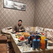  ,  Azimjon, 30