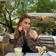  ,   Anastasia, 23 ,   c 