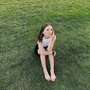  , 