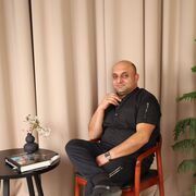  ,  Artur, 39