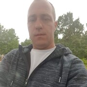  ,   Andrej, 39 ,   ,   , 