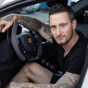  ,   Anton, 29 ,   