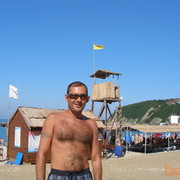  ,   Artem, 44 ,   ,   , c 