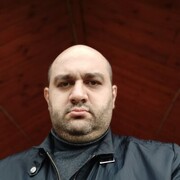  ,   Armen, 38 ,   ,   