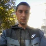  ,  Vadim, 39