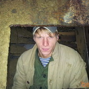  ,   Tomas, 40 ,   
