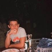  --,   Sasha, 32 ,   