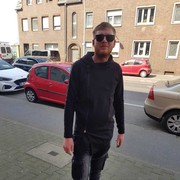  ,  Mihail, 33