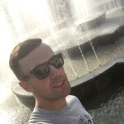  ,  Igor, 33