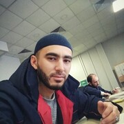  ,  Alik, 35
