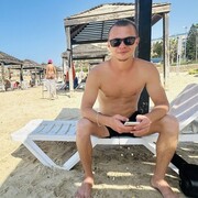  King George,  Nafis, 29