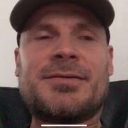  ,  Vitos, 25