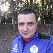  ,  Micha, 29