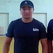  ,   Artur, 37 ,   