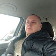  ,  Alex, 42