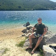  ,   Hakan, 43 ,   ,   