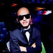  ,   Den, 32 ,   