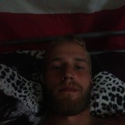  ,  Eduards, 32