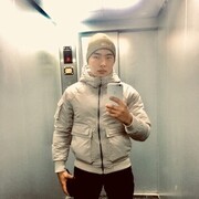  ,   Titan, 23 ,   ,   