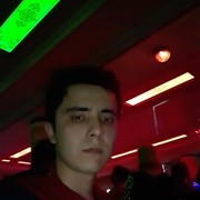  ,  Azam, 33