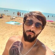  ,   Serge, 25 ,   ,   