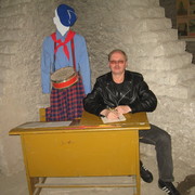  ,   Artur, 65 ,  