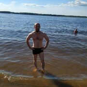  ,   Georgy, 32 ,   c 