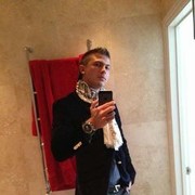  ,   Viktor, 36 ,   