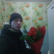  ,   Eugene, 32 ,     , c 