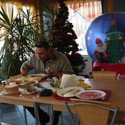  ,   Mihael, 54 ,   