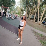  , 
